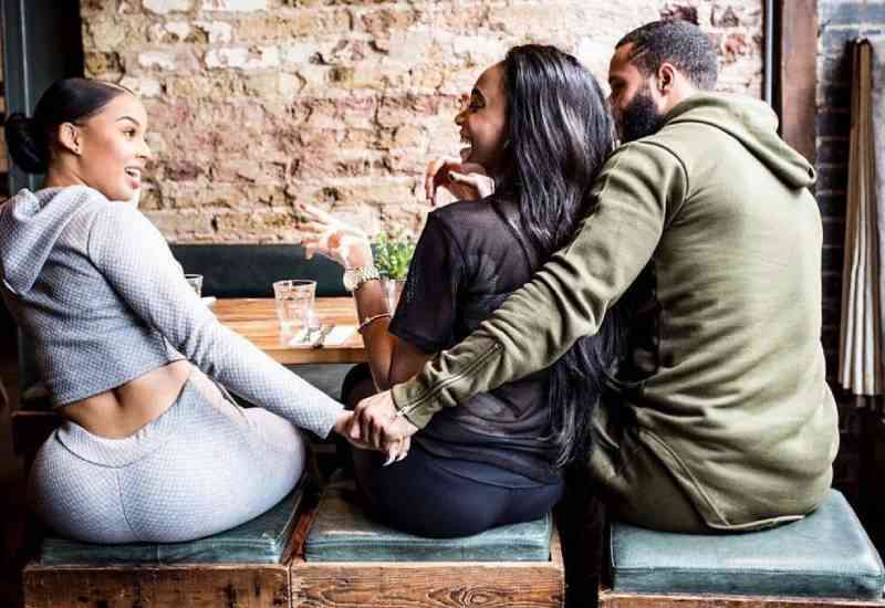 Onderzoek stelt dat mannen vreemdgaan uit stress door eigen vrouw; Sidechicks kennen hun plek