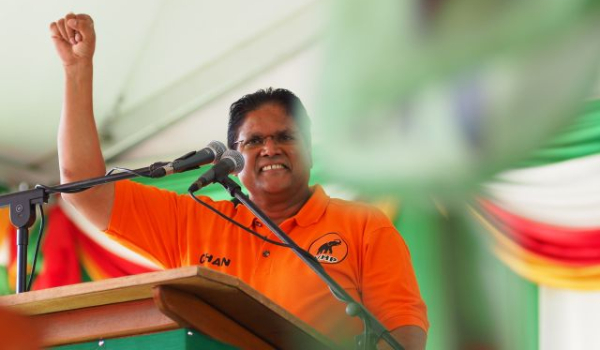 BREAKING - Santokhi, ex-president van de Republiek Suriname op 67-jarige leeftijd overleden