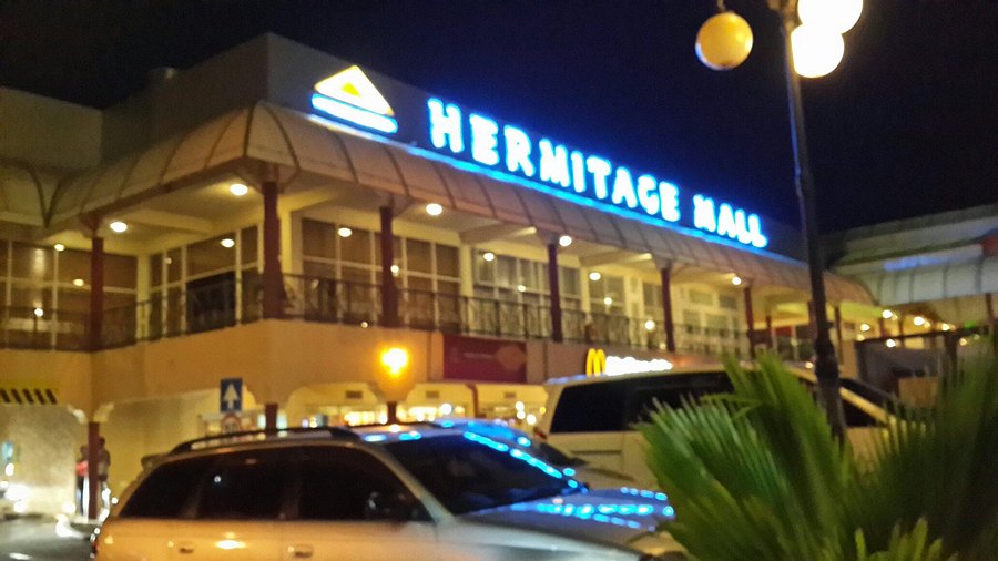 Man laat dame van Hermitage Mall naar Noord lopen nadat ze omgang met hem weigert