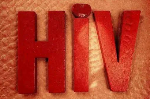 Mijn dochter (15) is HIV-positief. Hoe dit is gebeurd, blijft me elke dag achtervolgen