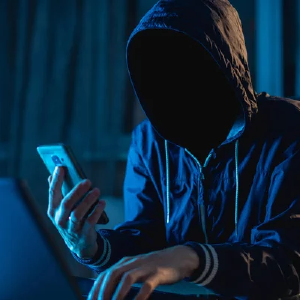 Waarschuwing: hackers kunnen via jouw wifi toegang krijgen tot bankgegevens en privéfoto’s