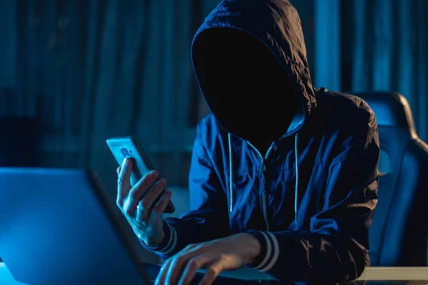 Waarschuwing: hackers kunnen via jouw wifi toegang krijgen tot bankgegevens en privéfoto’s