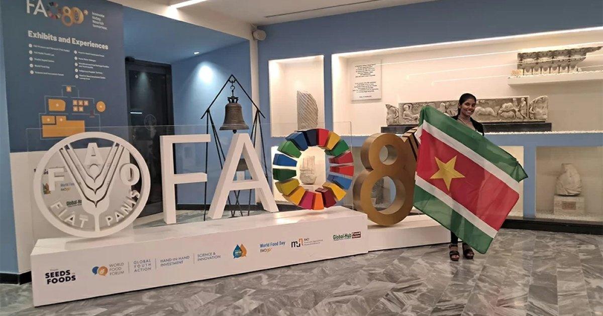 Surinaamse studenten presenteren biologisch afbreekbare zaailingpotten bij FAO in Rome