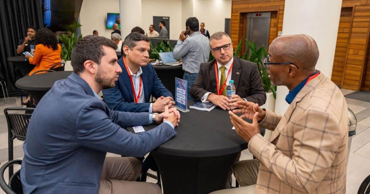 Kansen voor industriële groei en samenwerking tussen Suriname en buurland Guyana