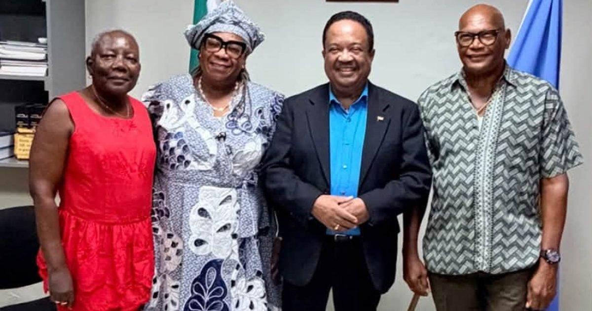 Gregory Rusland bezoekt Surinaams consulaat op Curaçao en spreekt diaspora