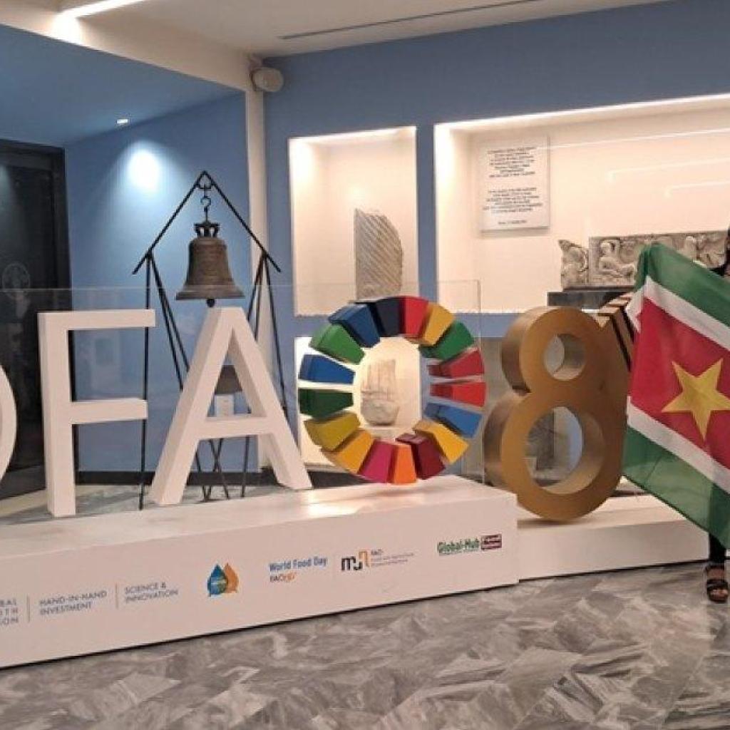 AdeKUS-studenten presenteren biologisch afbreekbare plantpotten op World Food Forum in Rome