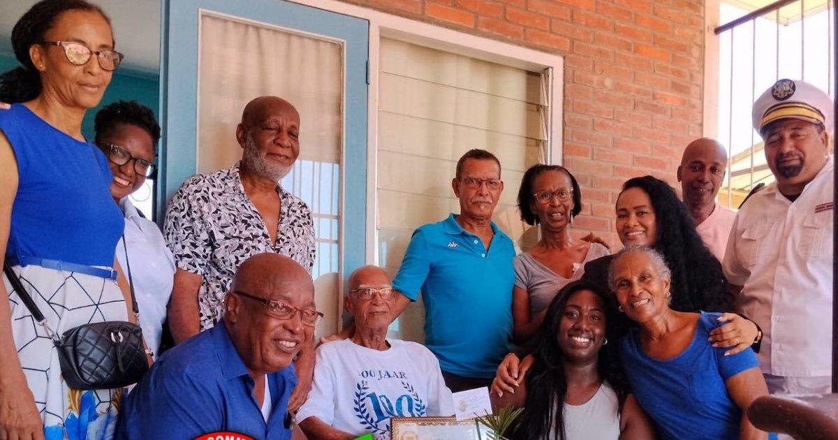 Stanley Robert Linger bereikt de leeftijd van 100 jaar in Paramaribo
